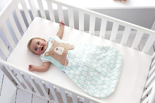 Choosing the Best Baby Crib Bedding for Your Baby's Safety & Comfort